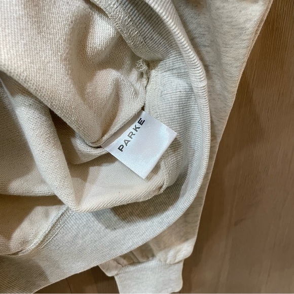 PARKE Women's Cream Sweatshirt - Picture 6 of 9